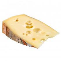 formaggio trentino nostrano occhiato